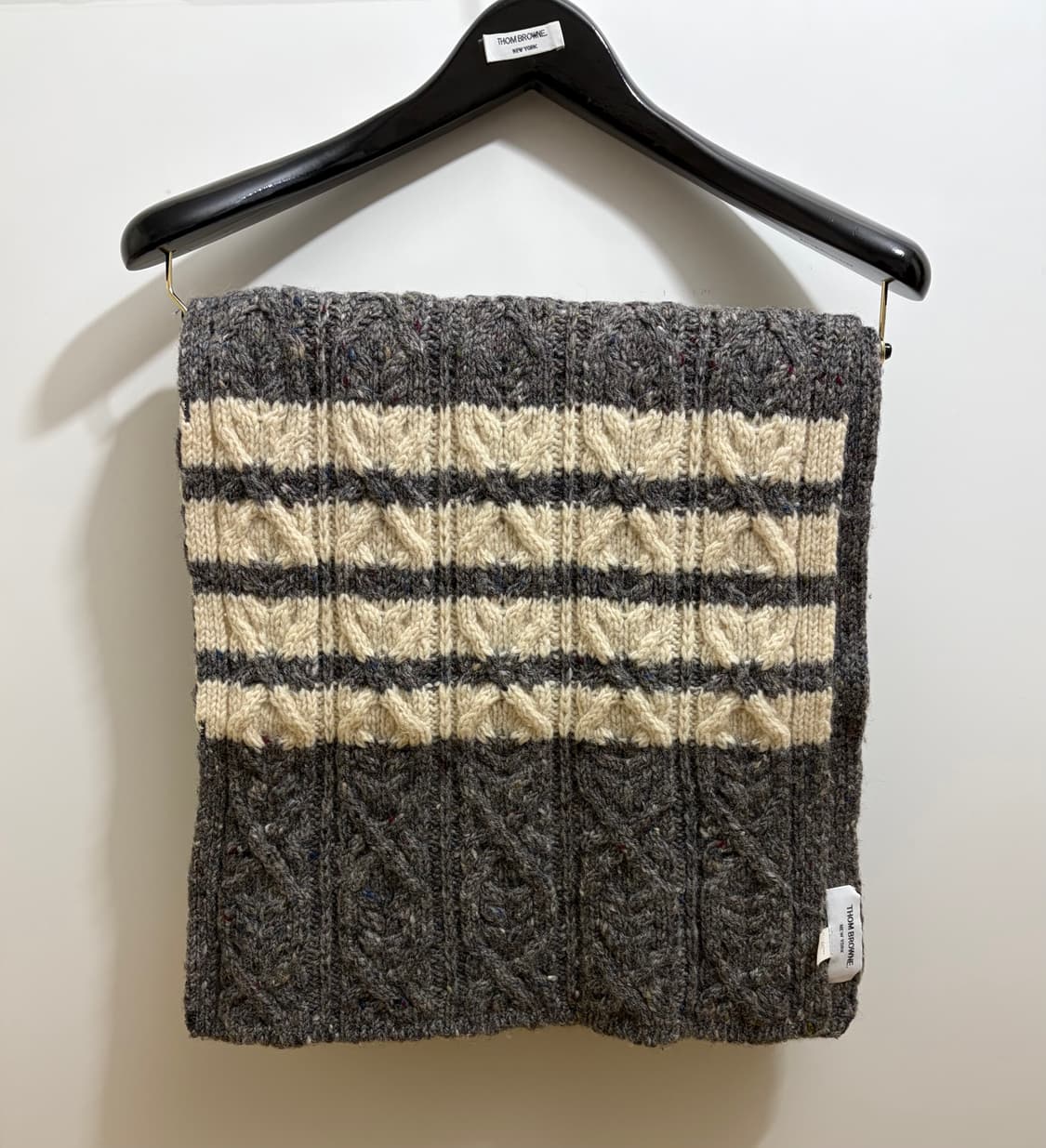 톰브라운 정품 사선 머플러 상품이미지1