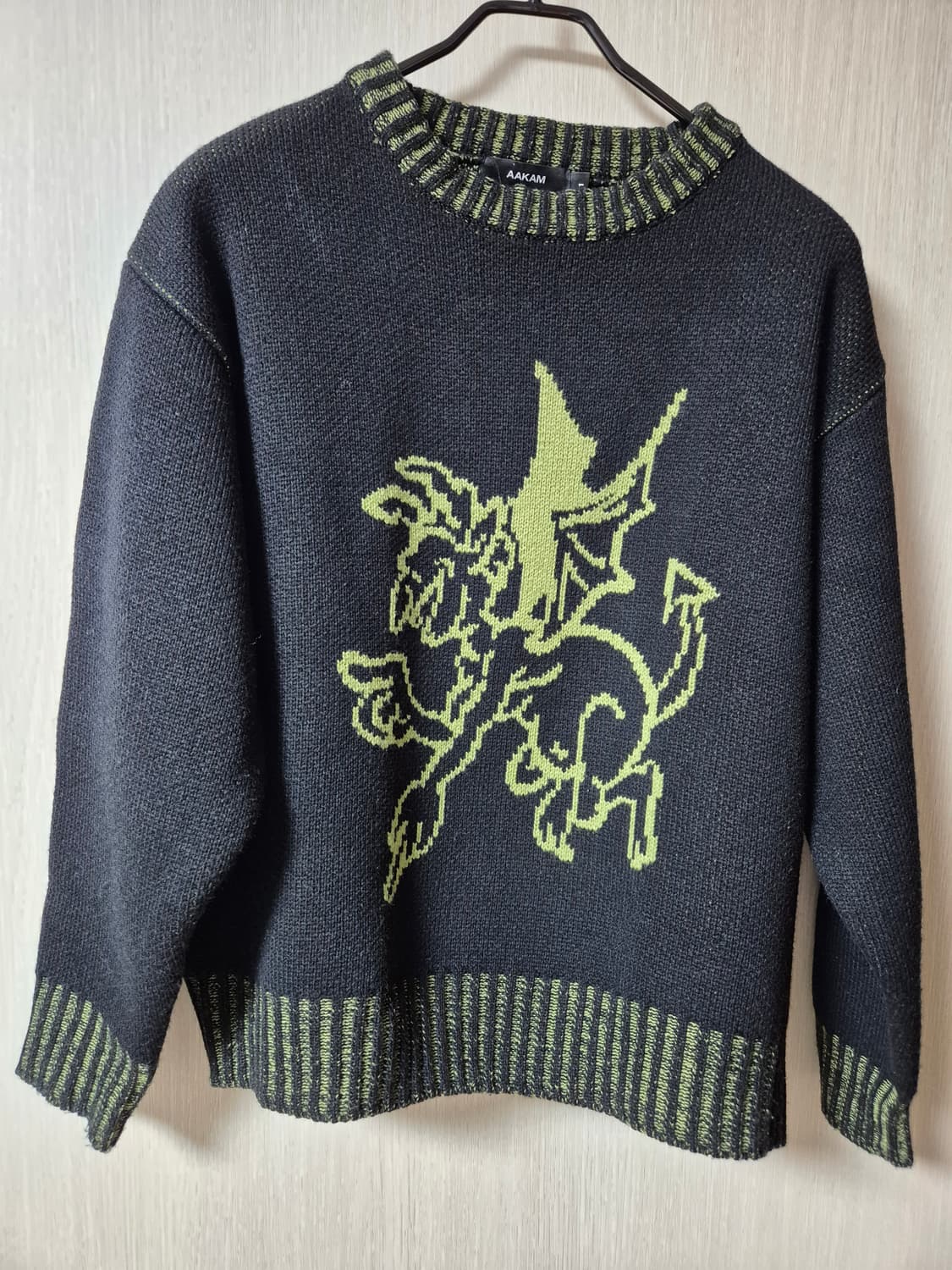 아캄 니트 스웨터 데빌니트 1사이즈 상품이미지3