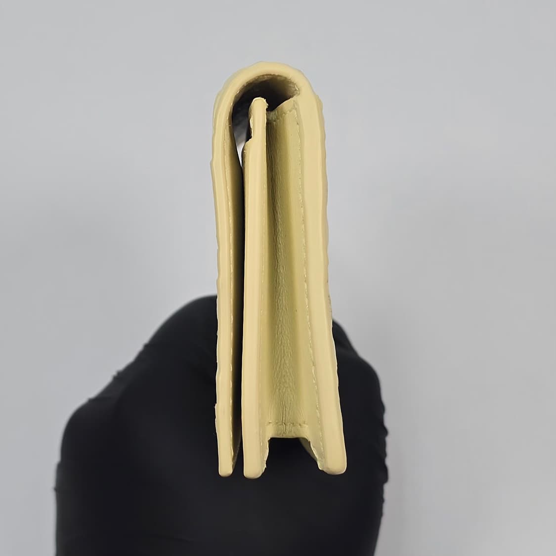 보테가베네타 인트레치아토 플랩 카드지갑 상품이미지5