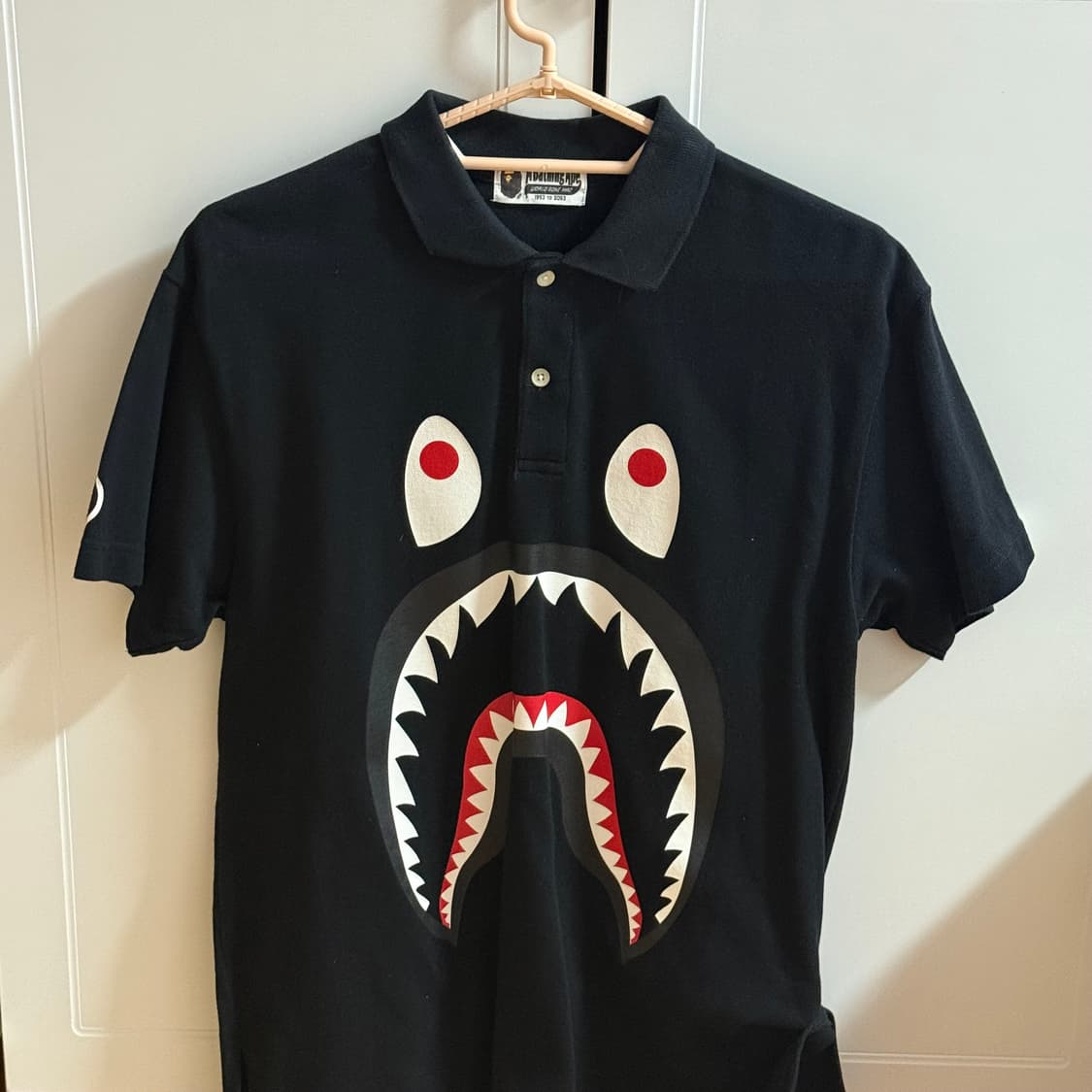 베이프 빅 샤크 하프 폴로 셔츠 상품이미지1