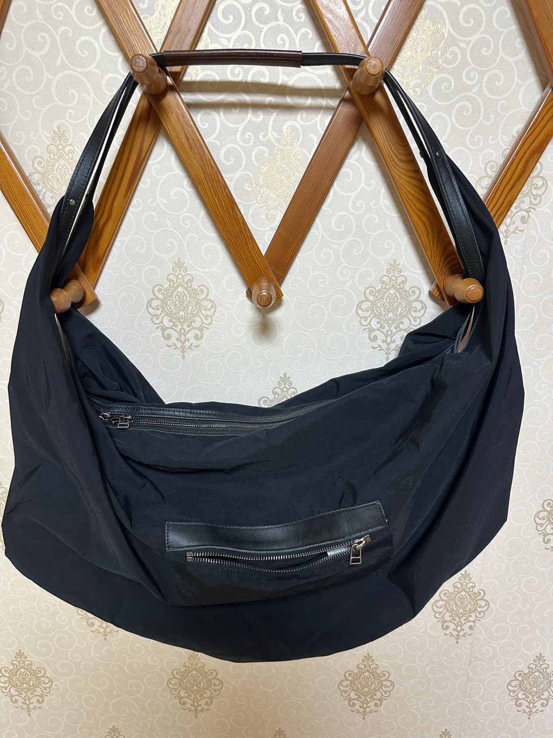 해칭룸 Wrapper Bag black 판매 상품이미지2