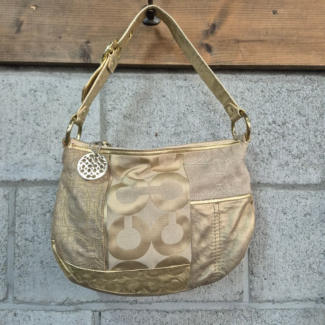 코치 메탈 패치워크 빈티지숄더백  상품이미지4