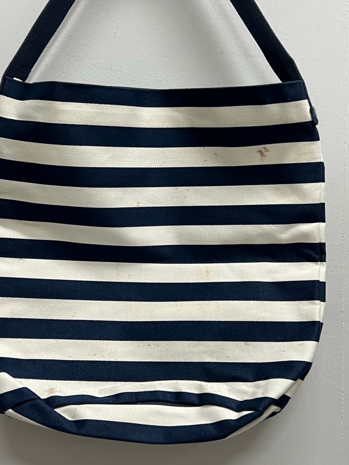 GAP 스트라이프 토드백 화이트/네이비 상품이미지4