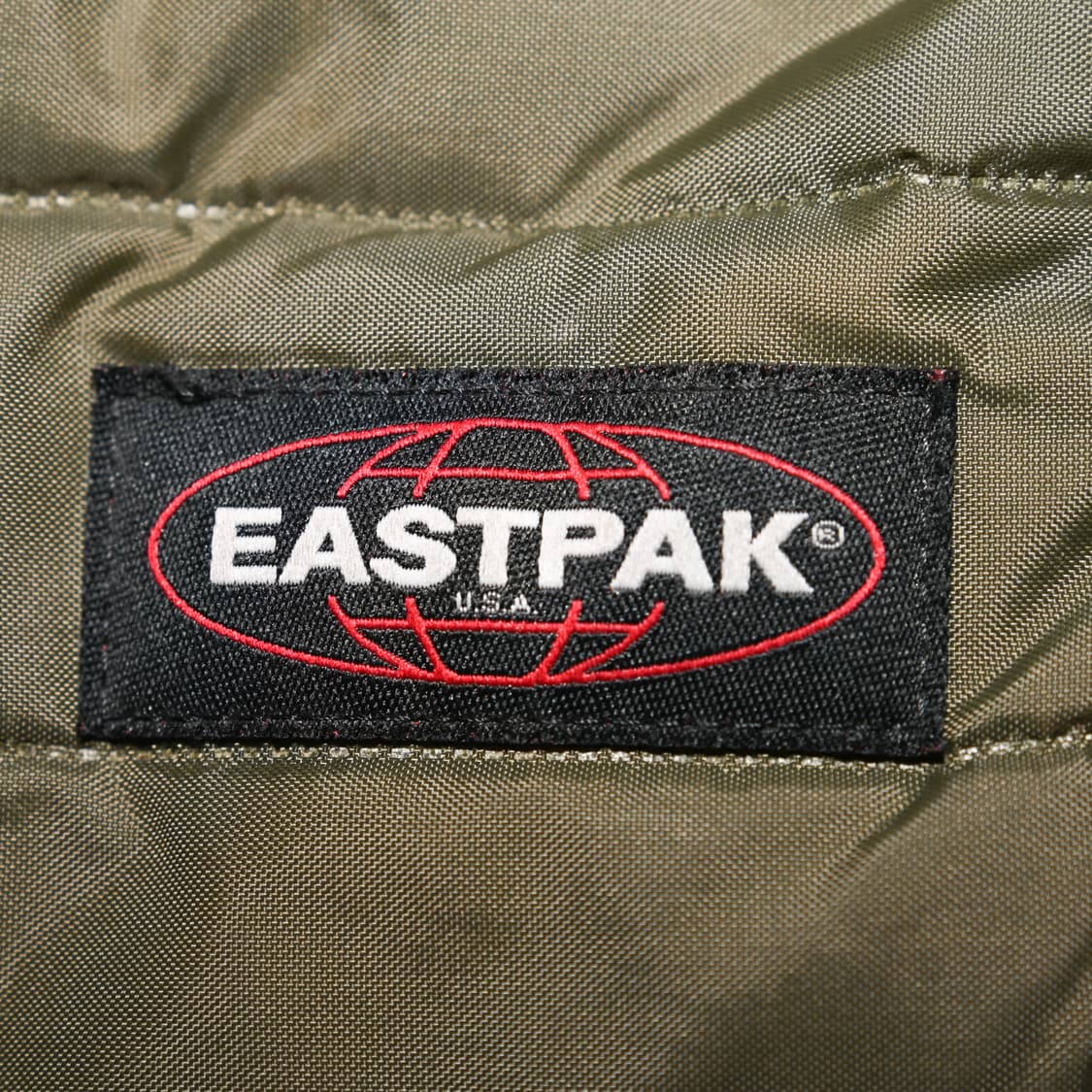 이스트팩 패디드 백팩 상품이미지3