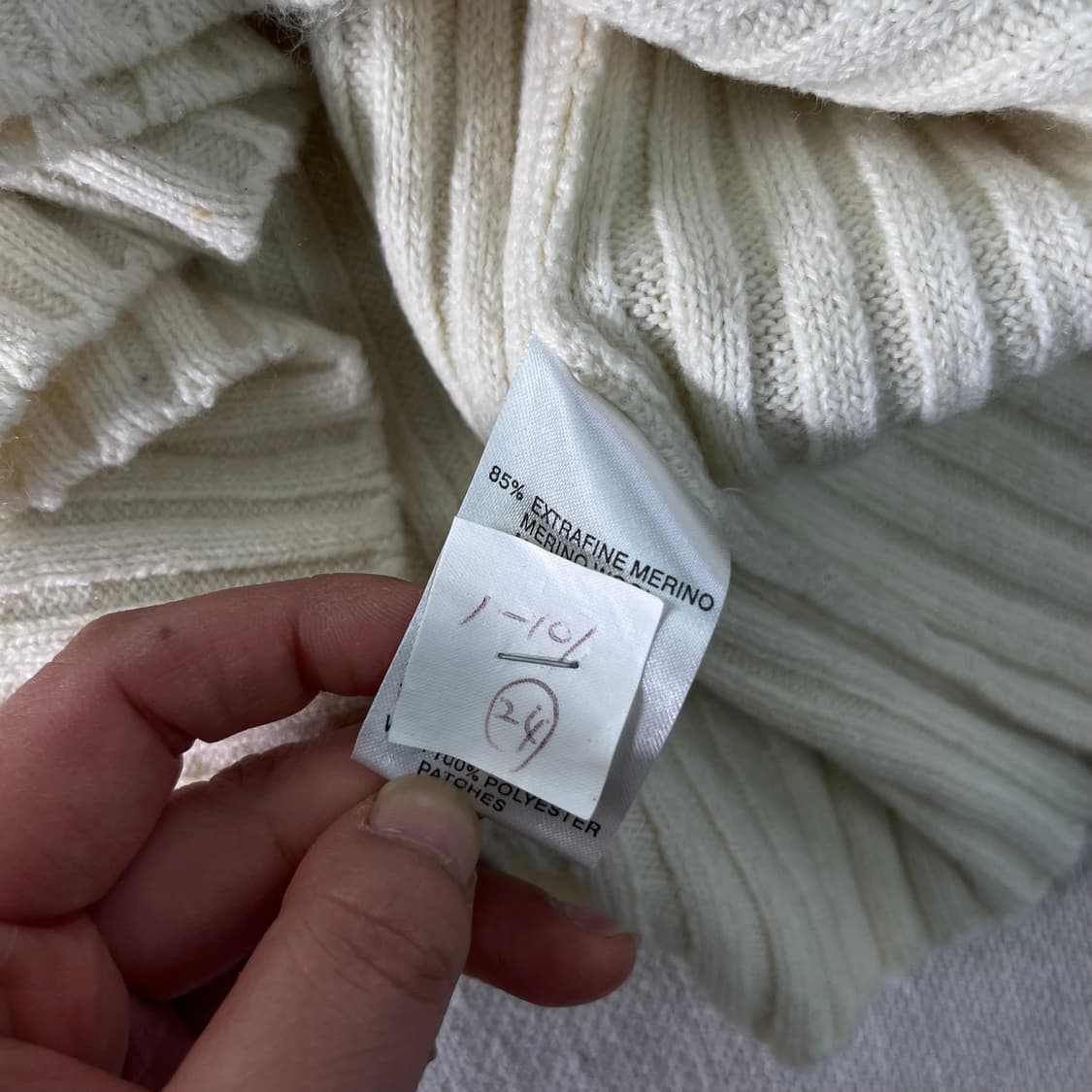 W 95 버버리 노바체크 엘보우 패치 터틀넥 울 니트 상품이미지6