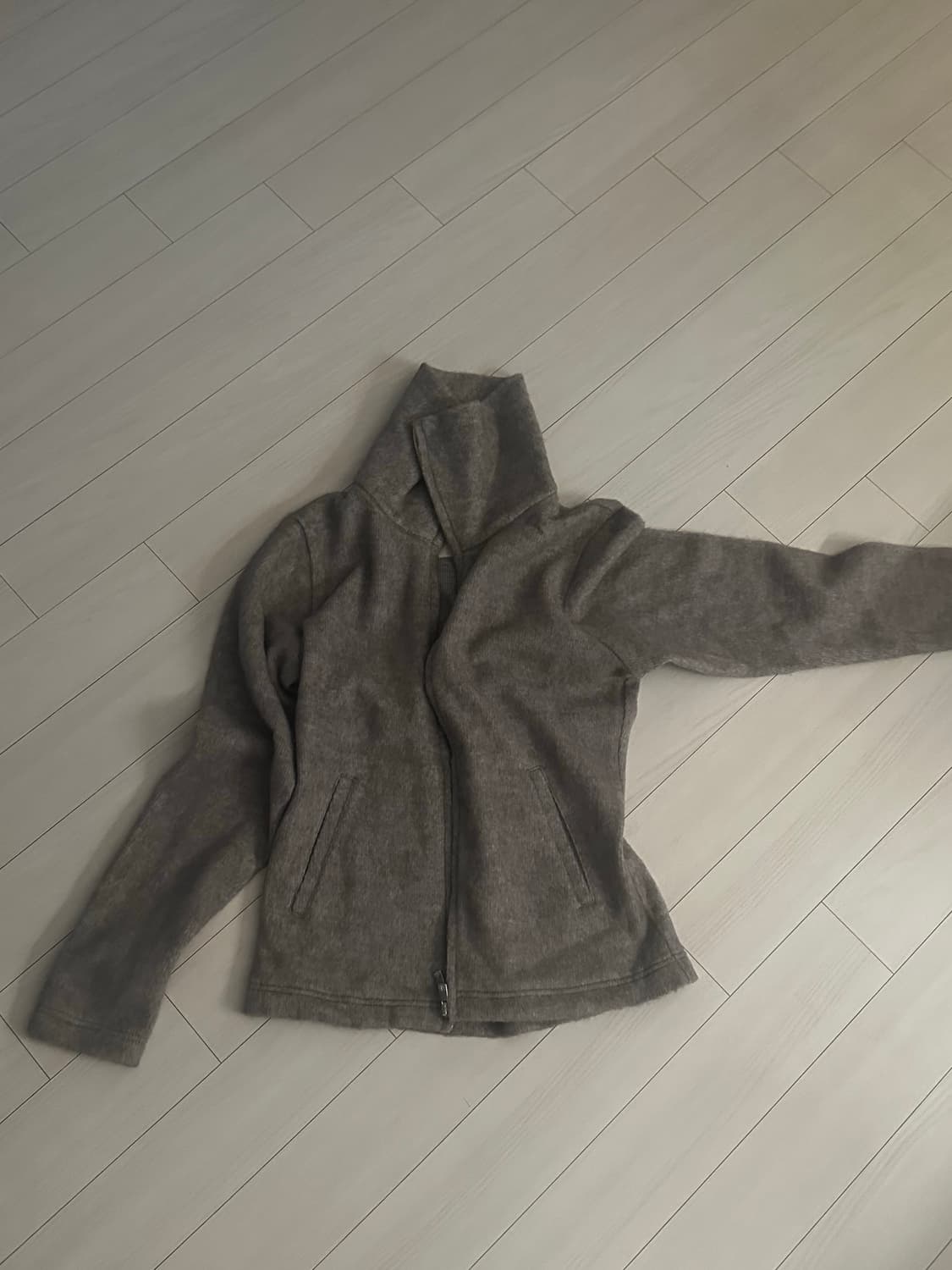 헬렛(Helet) 플리스 집업 상품이미지1