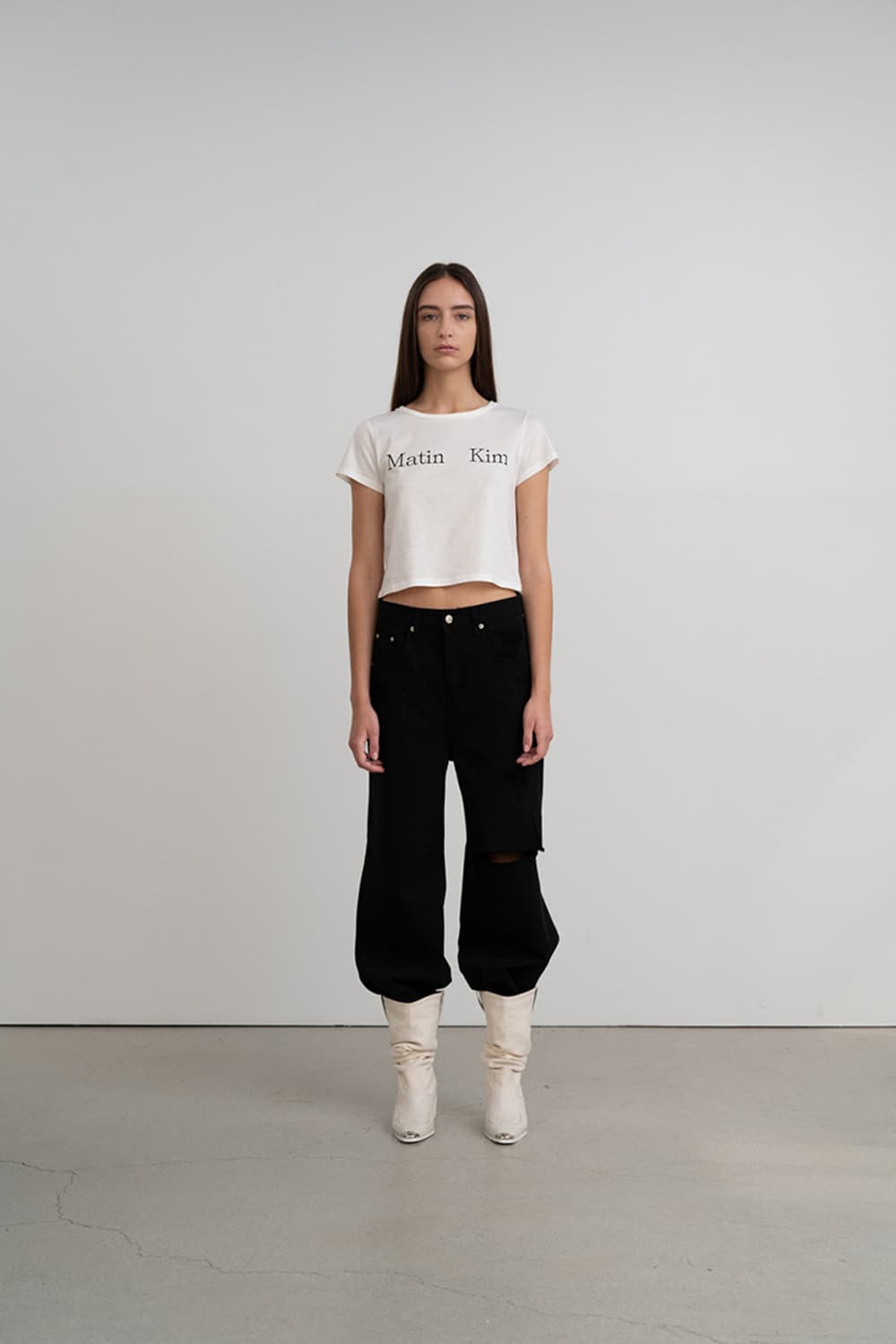 [마뗑킴] 로고 크롭티 화이트 상품이미지2