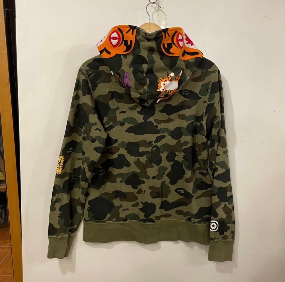 베이프 샤크후드 녹계 m 상품이미지1