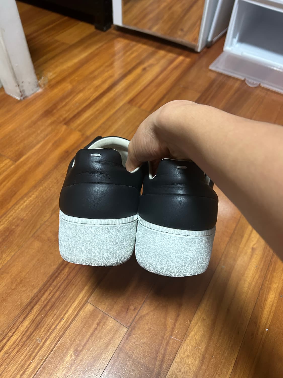 마르지엘라 퓨처 청키 로우 레더 상품이미지3