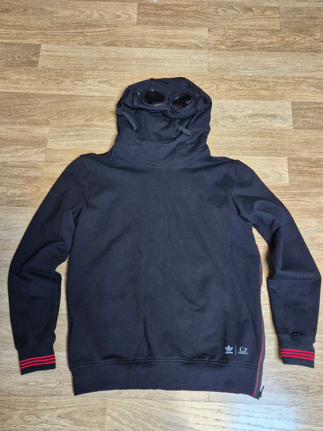 CP컴퍼니 &아디다스 콜라보 고글 후드티 남자 95 상품이미지1