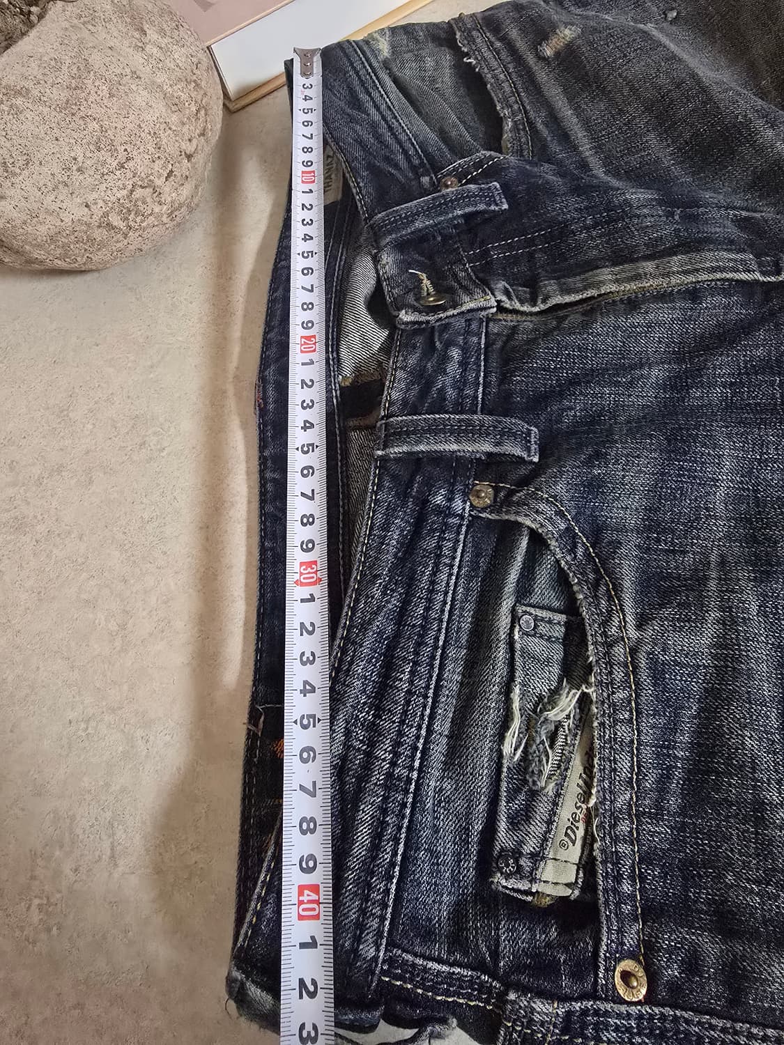 디젤 워싱 데님진 32사이즈입니다. 상품이미지7