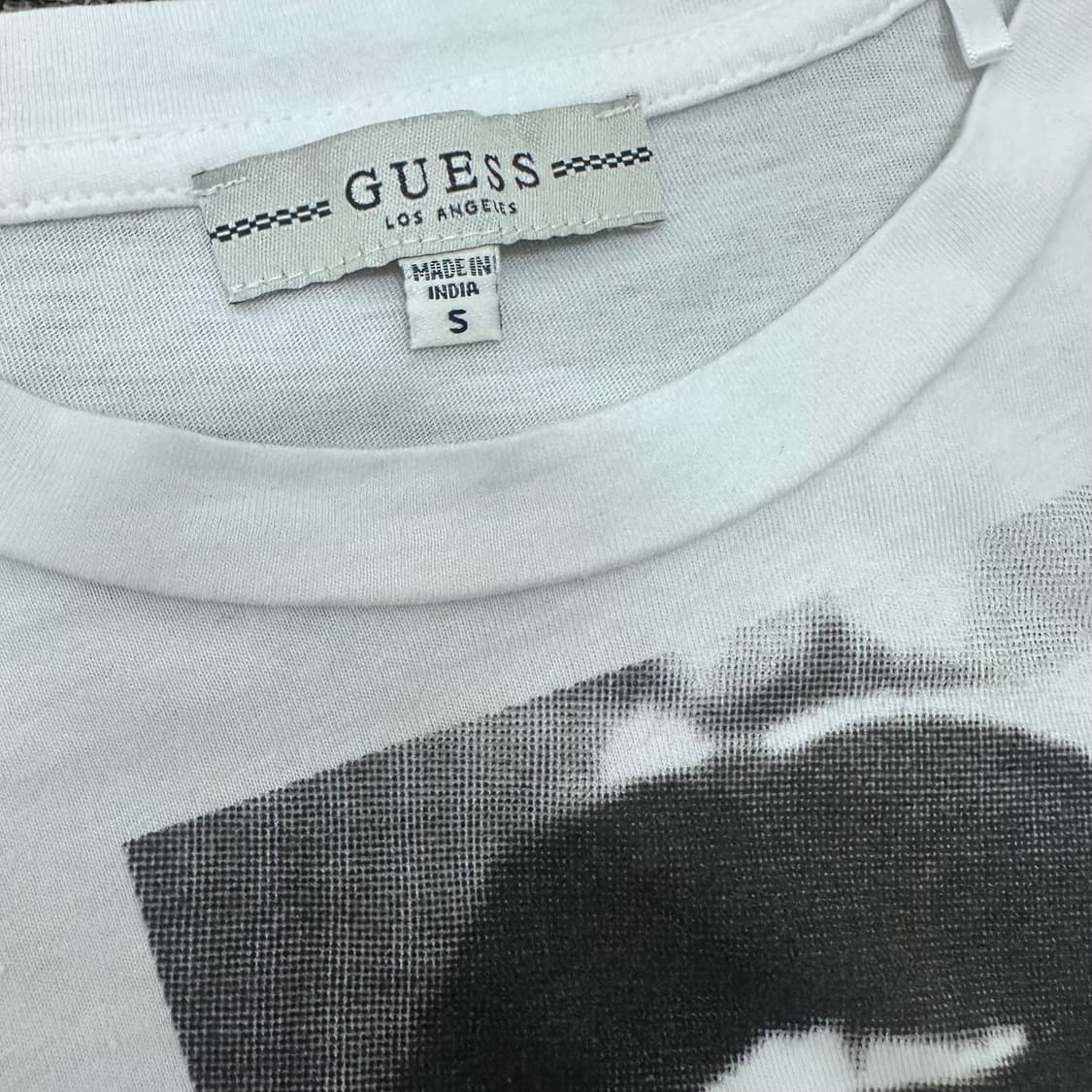 GUESS 게스 여성 반팔티셔츠 화이트 S 상품이미지3