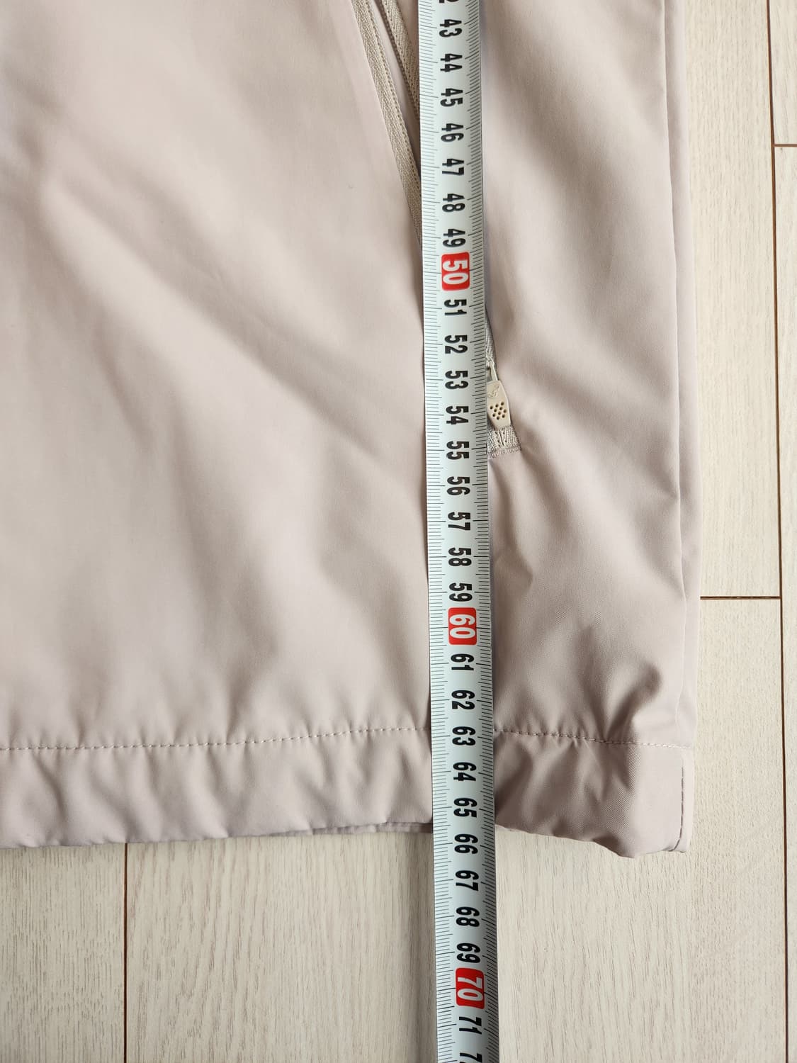 새상품급)다이나핏 남성 스텔스 방풍 바람막이 자켓 사이즈100(L)

모 상품이미지4