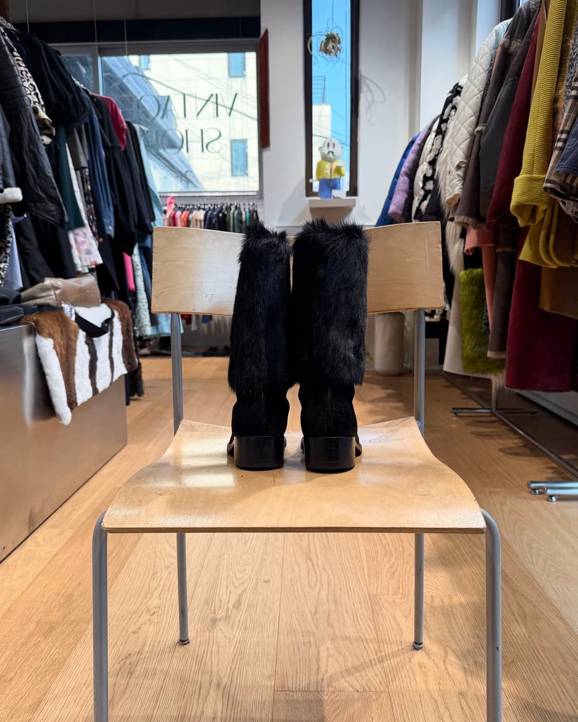 샤넬 블랙 카프스킨 퍼 부츠 상품이미지4