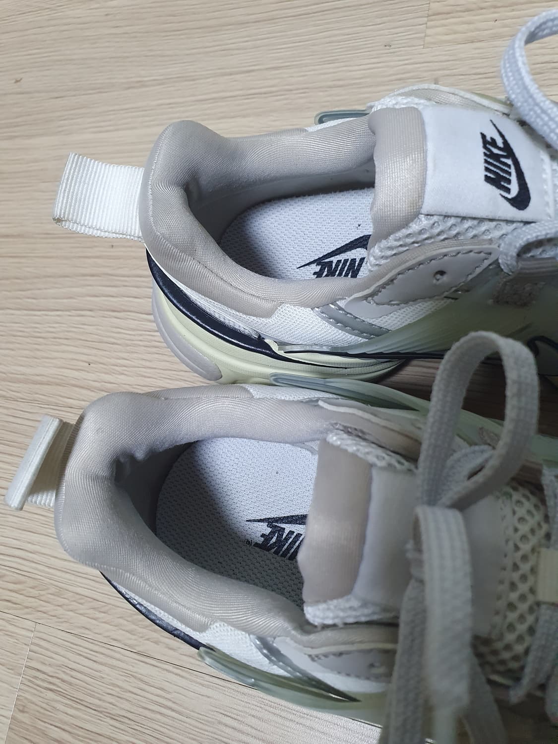 나이키 v2k 런 운동화 240 상품이미지6