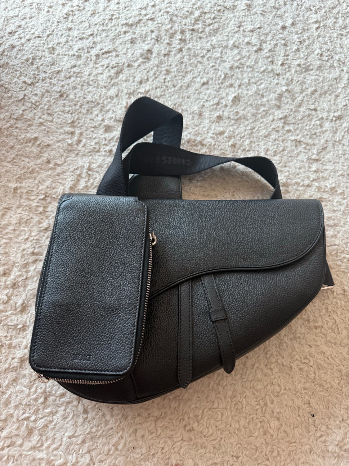 디올 옴므 새들백 맥시 사이즈 상품이미지2