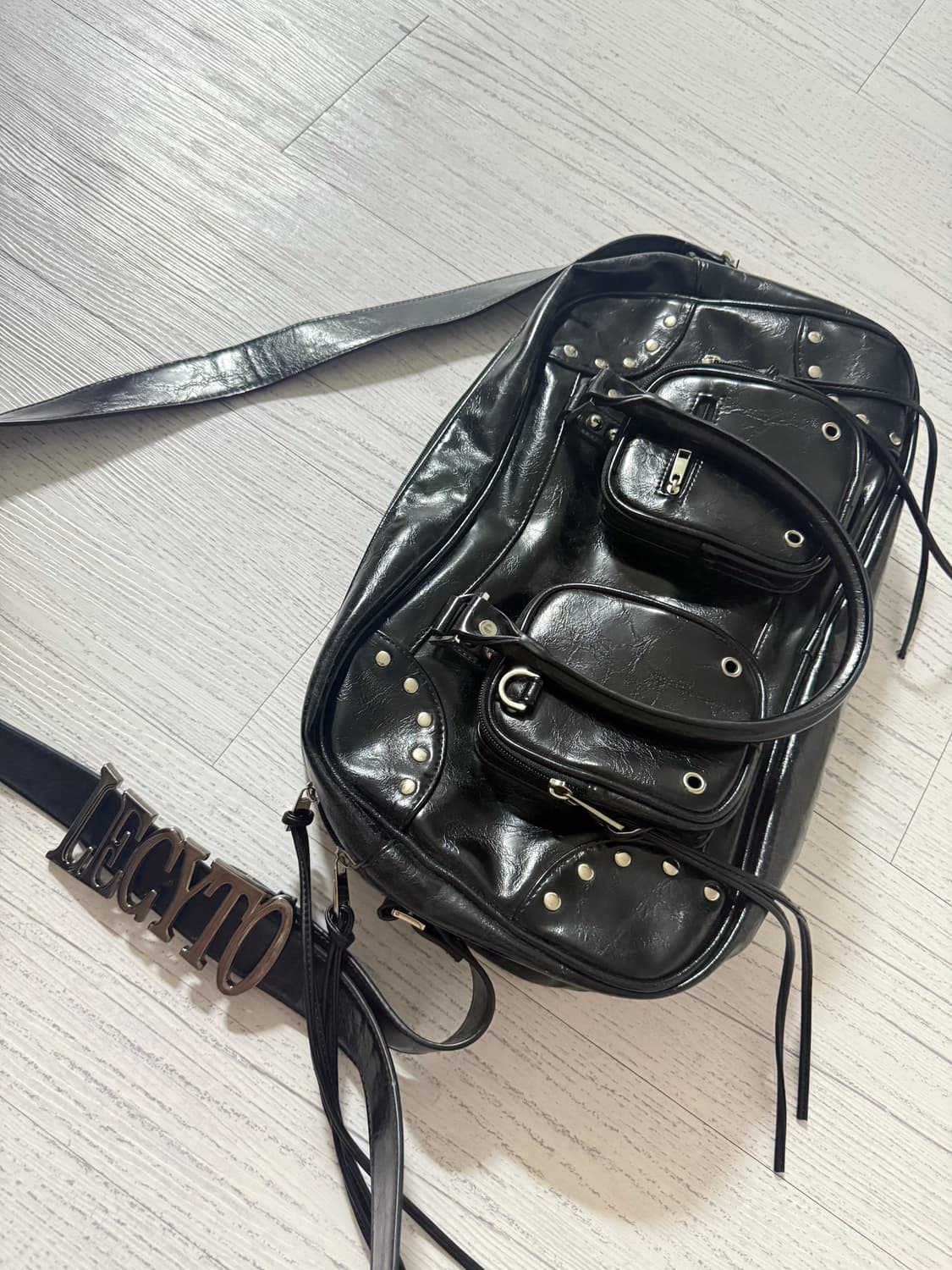 Lecyto Byron Leather City Bag Black 상품이미지2