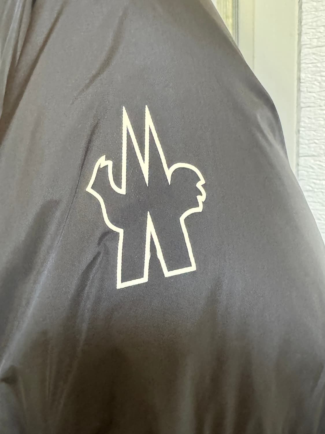 몽클레어 그레노블 남성 블랙 패딩 (4) 한국사이즈 100~110 상품이미지6