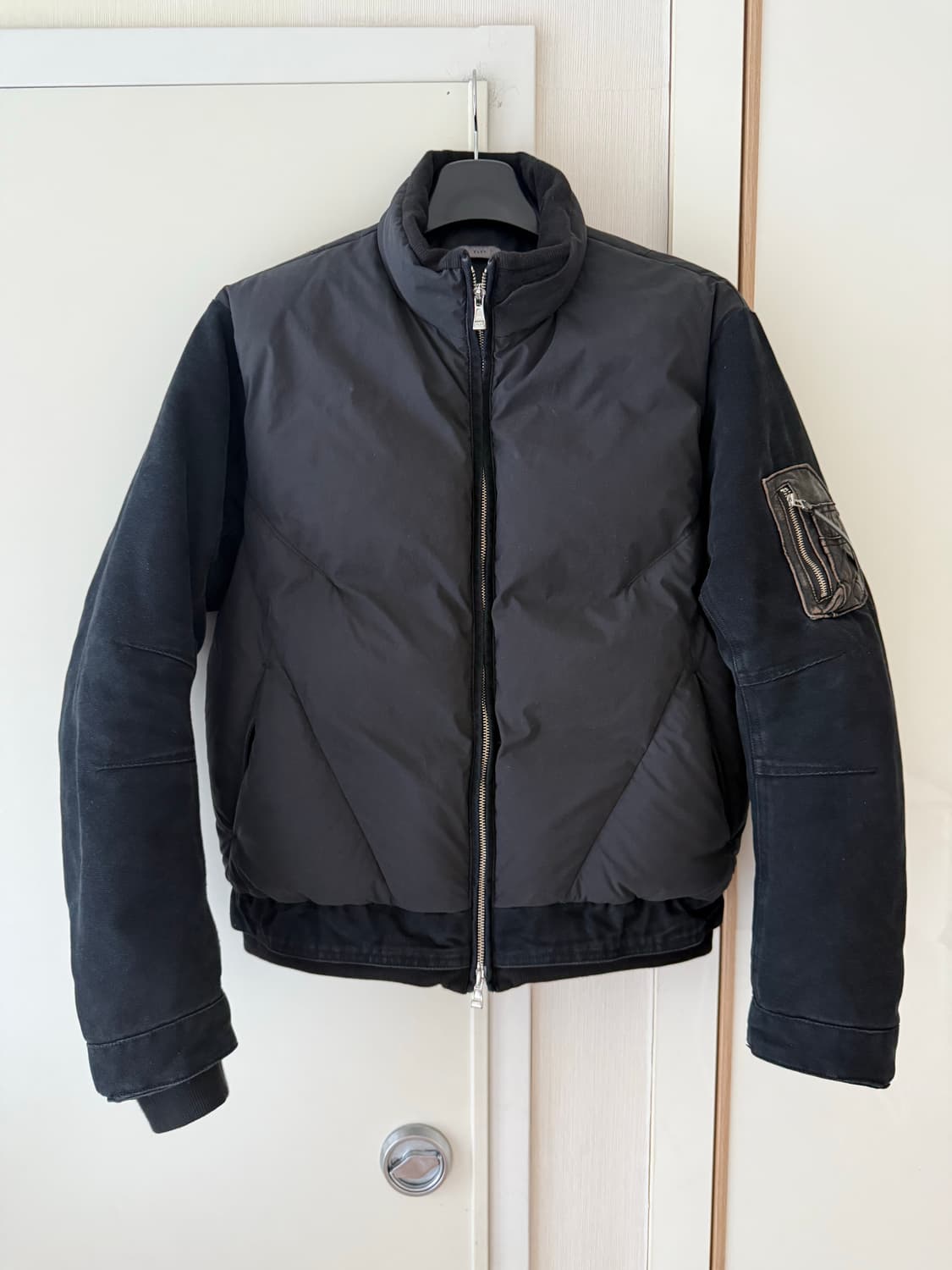 Xlim 엑슬림 ep8 다운자켓 xs사이즈 상품이미지3