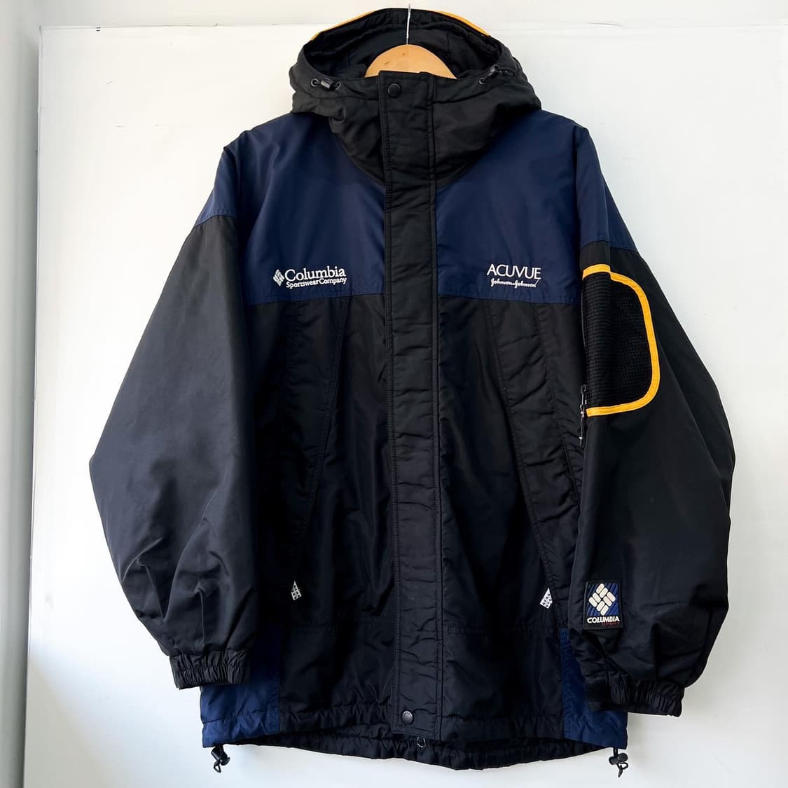 컬럼비아 90s 스포츠라인 아큐브 아웃도어 점퍼 상품이미지2