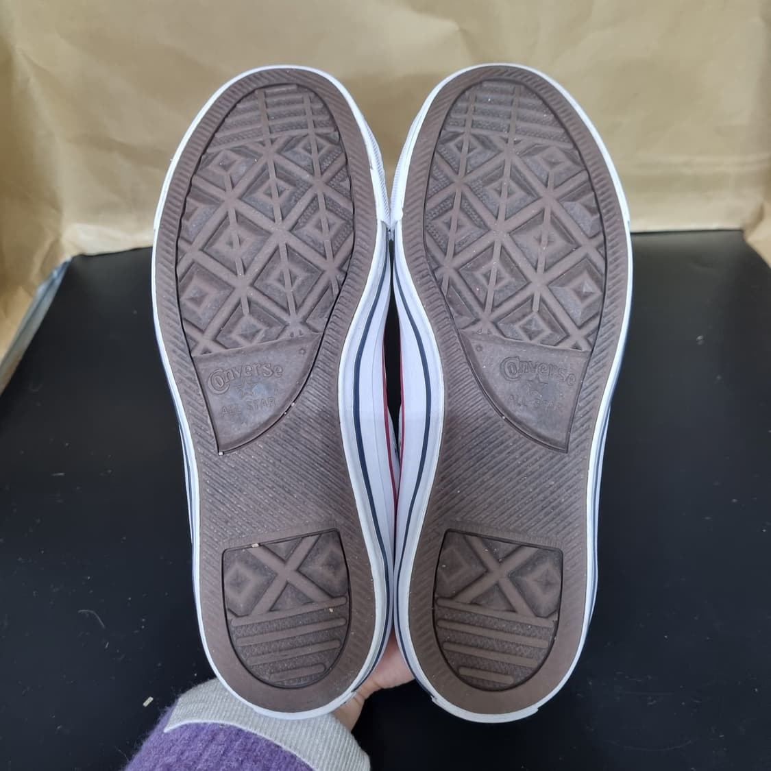 컨버스 클래식 레더 화이트 스니커즈250 상품이미지3