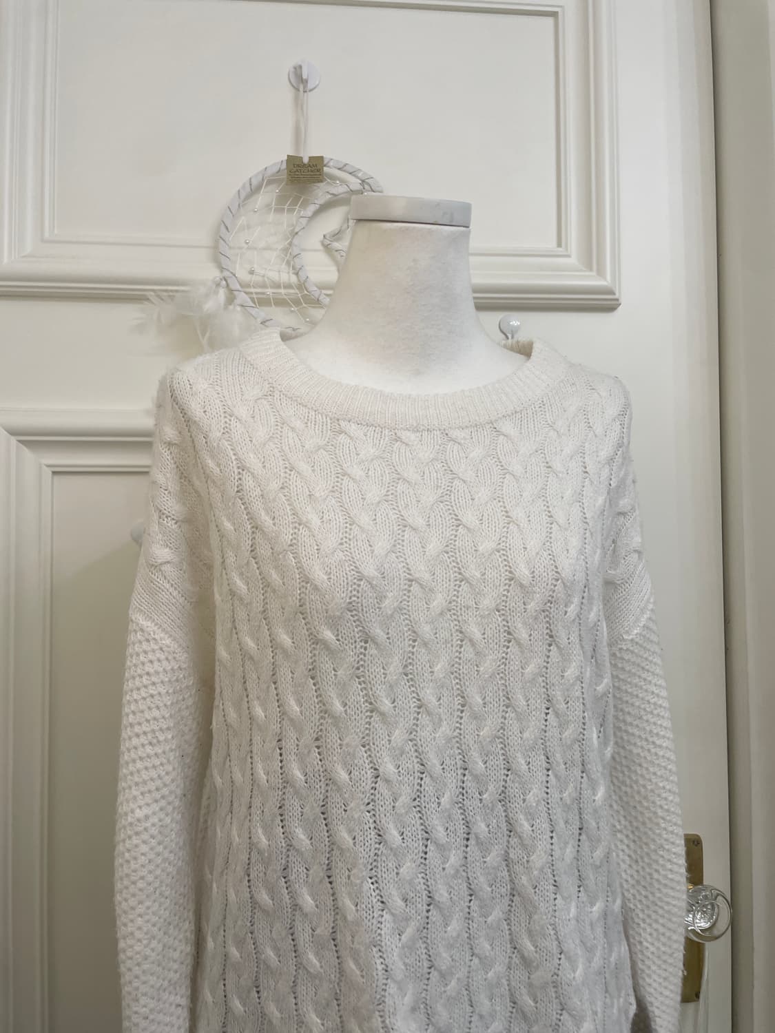 white twist side slit sweater(size-L) 상품이미지6