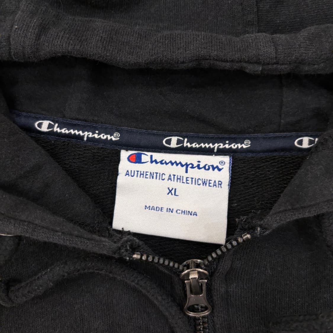 챔피온 스몰로고 블랙 후드집업 상품이미지3