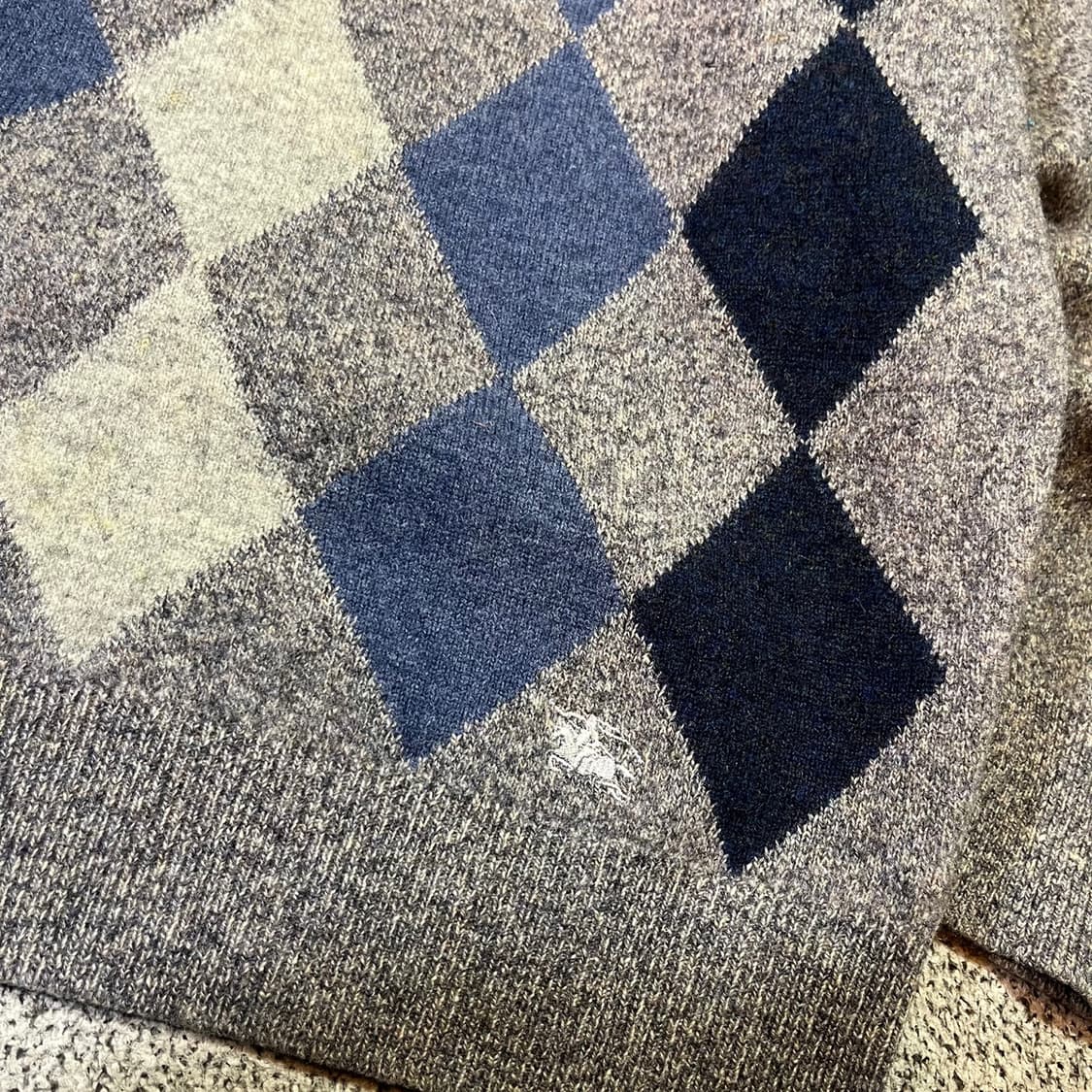 버버리 아가일 니트 상품이미지2