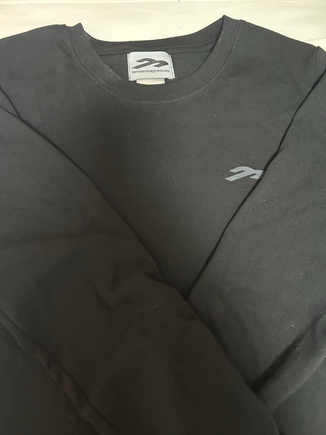 탄산마그네슘 마운틴 롱슬리브 블랙 W 상품이미지1