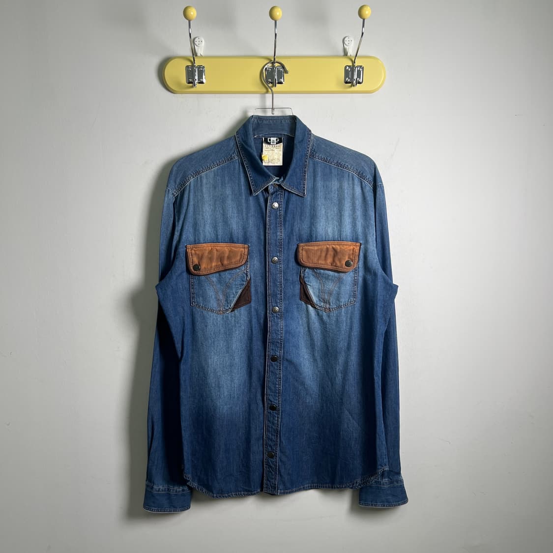 돌체앤가바나 스웨이드 패치 포켓 웨스턴 데님 셔츠 50 상품이미지1
