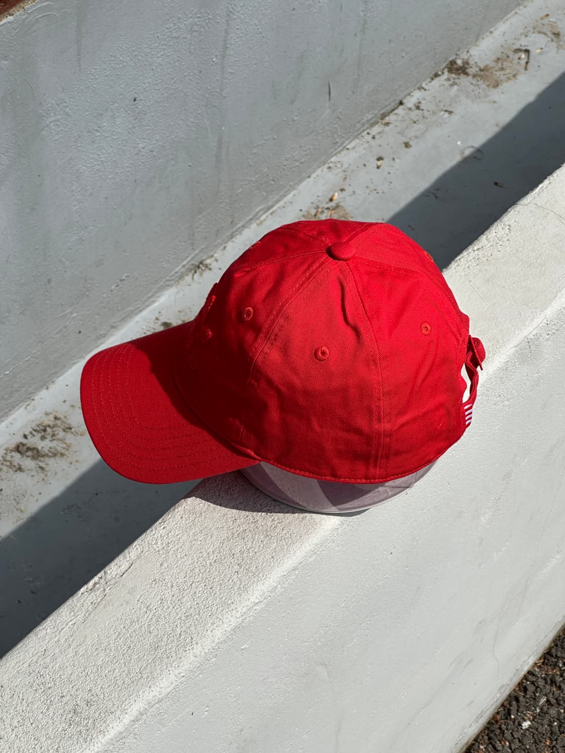 [F] 아디다스 오리지널 트레포일 로고 레드 볼캡 모자 상품이미지3