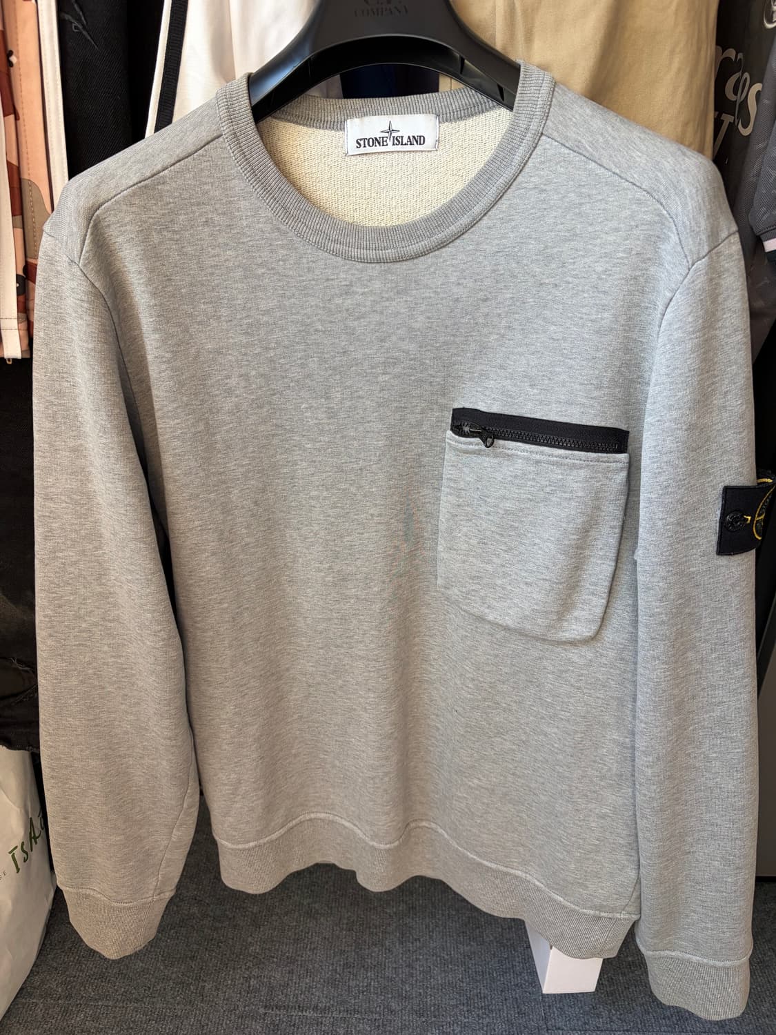 스톤아일랜드 맨투맨 상품이미지1