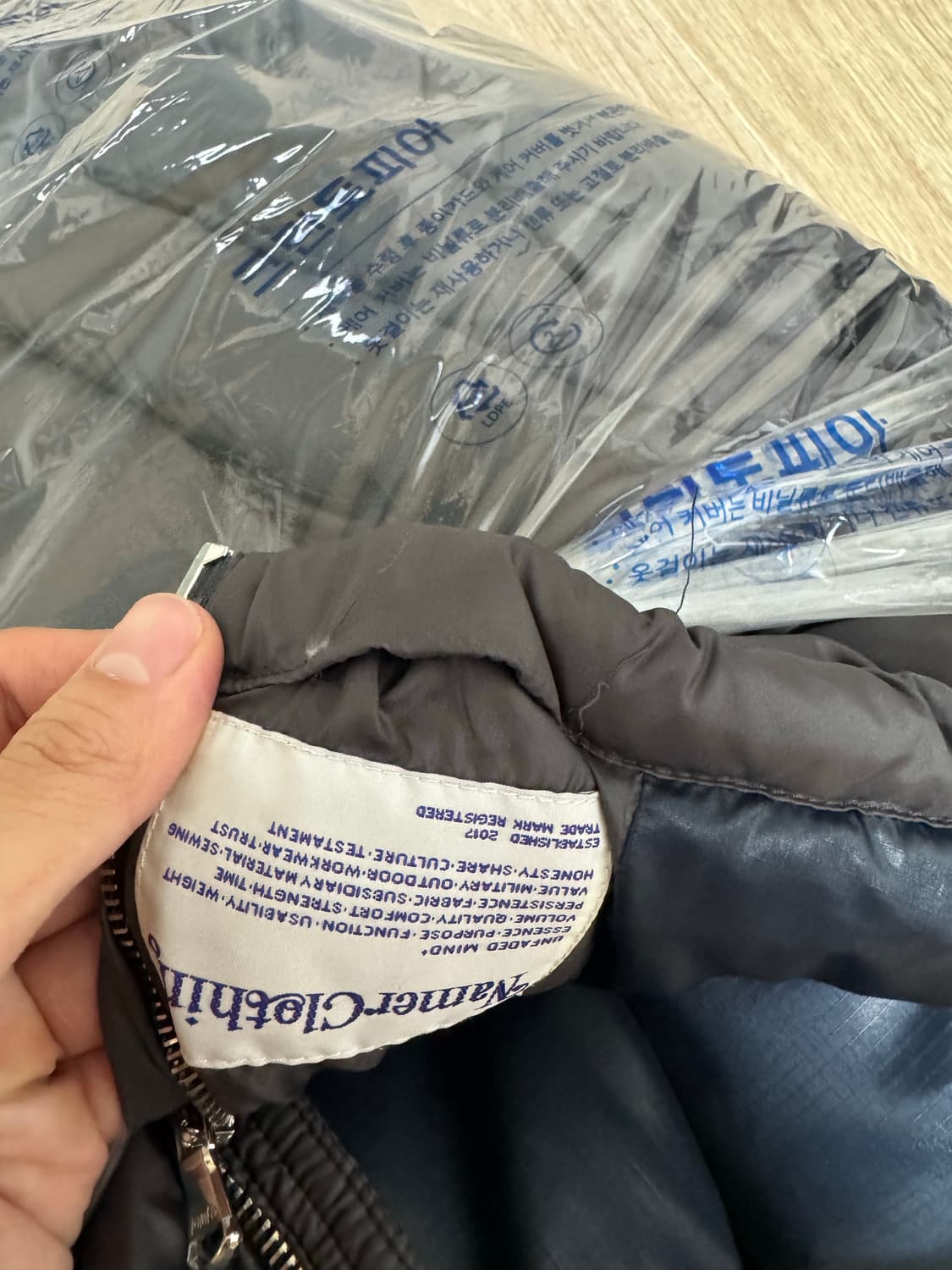 L) 인세인개러지 x 네이머클로딩 패딩 건메탈 상품이미지4