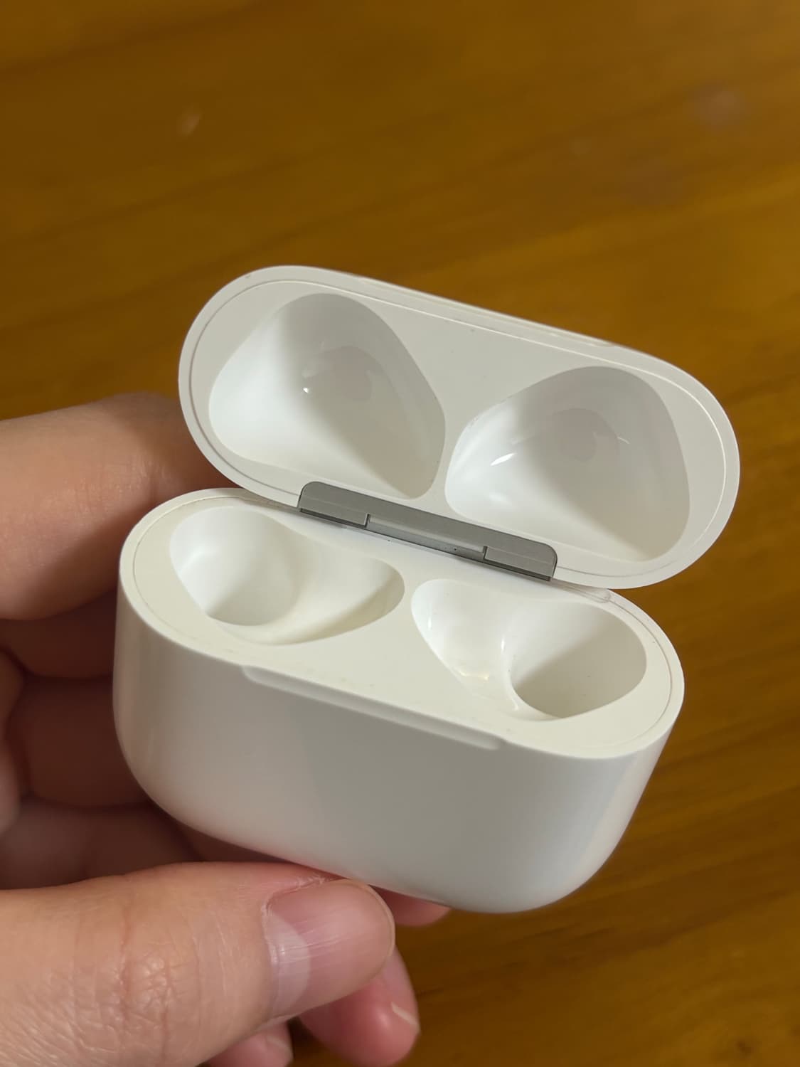 에어팟 4세대 본체 상품이미지7