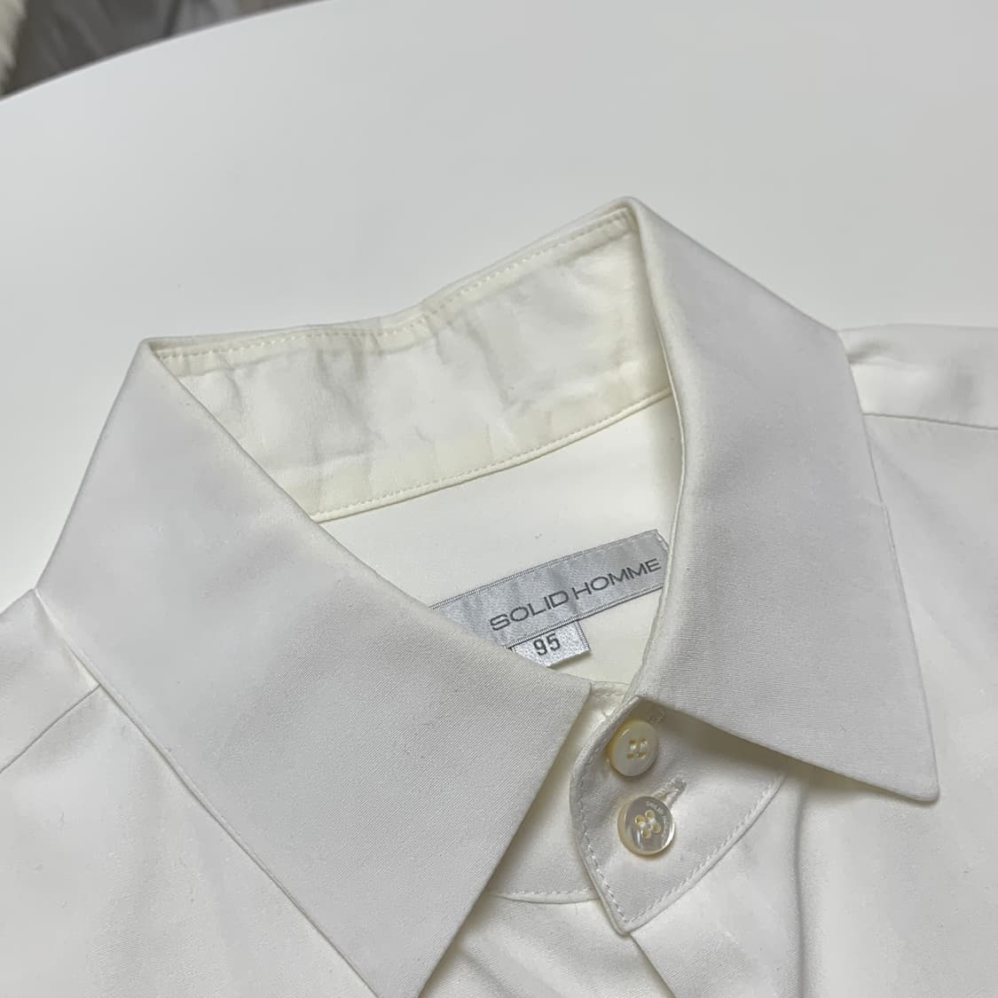 우영미 솔리드옴므 화이트 셔츠 (90남자 or 여자) 상품이미지8
