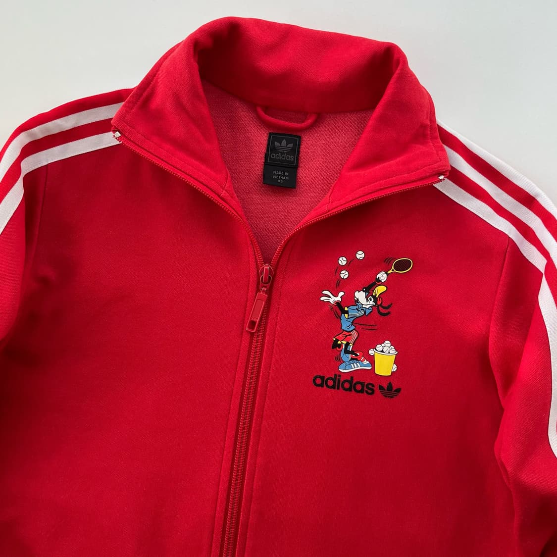 아디다스x디즈니 구피 베켄바우어 레드 져지 상품이미지3