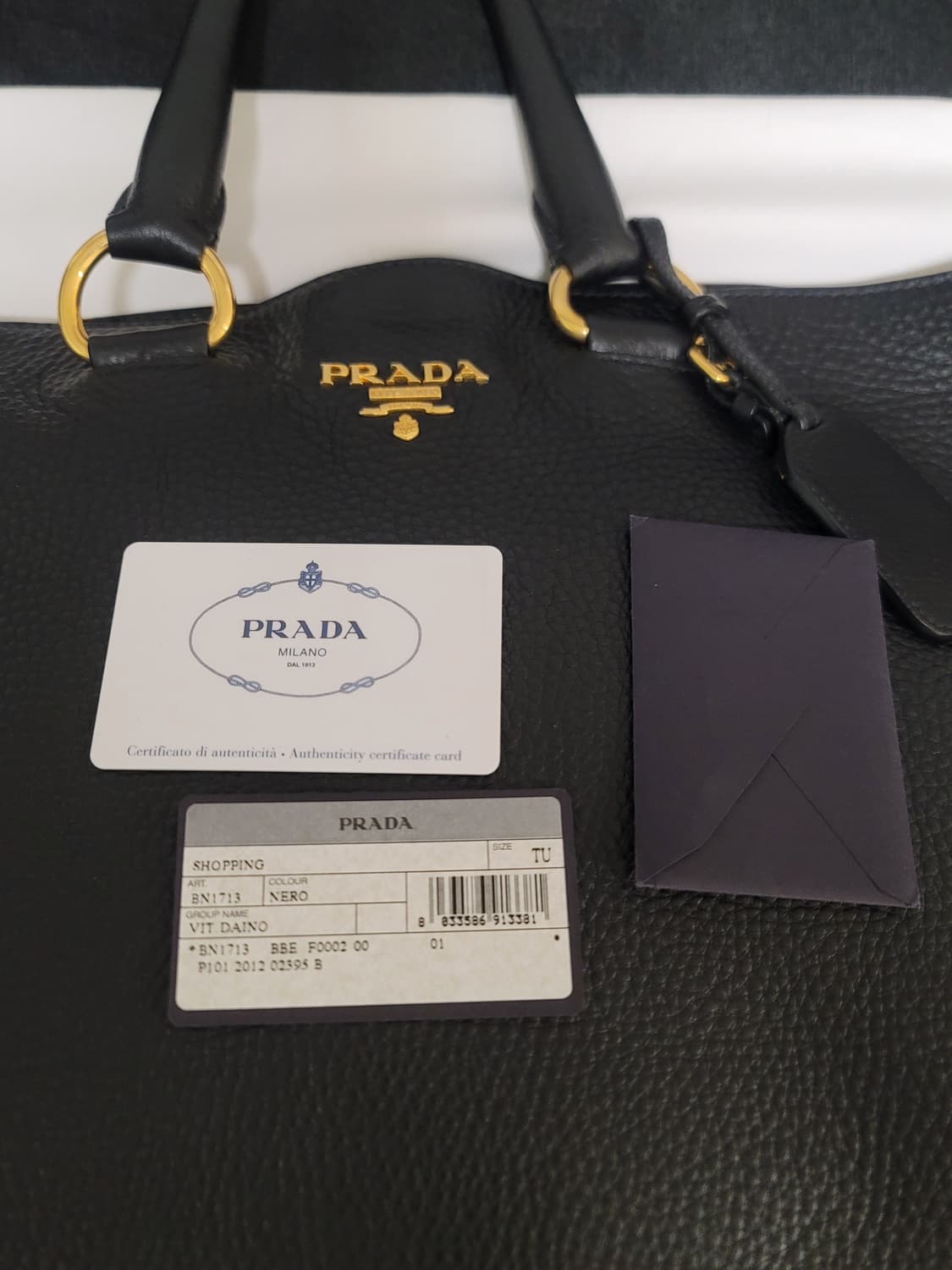 프라다 가방,크로스백토트백(디올샤넬보테가루이비통구찌셀린느생로랑발렌시아가) 상품이미지6