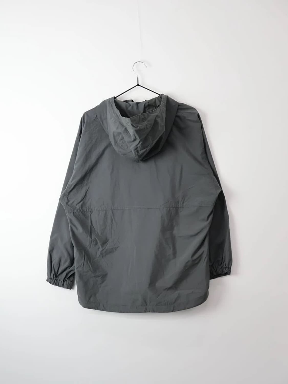 The North Face Gray Hood Windbreaker 상품이미지5