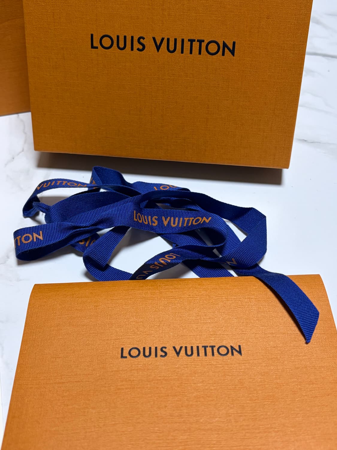 루이비통 타이가 은장 LV로고 비지니스 월렛 상품이미지7