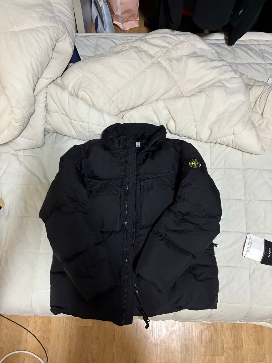 스톤아일랜드 크링클랩스 패딩 22fw L사이즈 새상품 상품이미지2