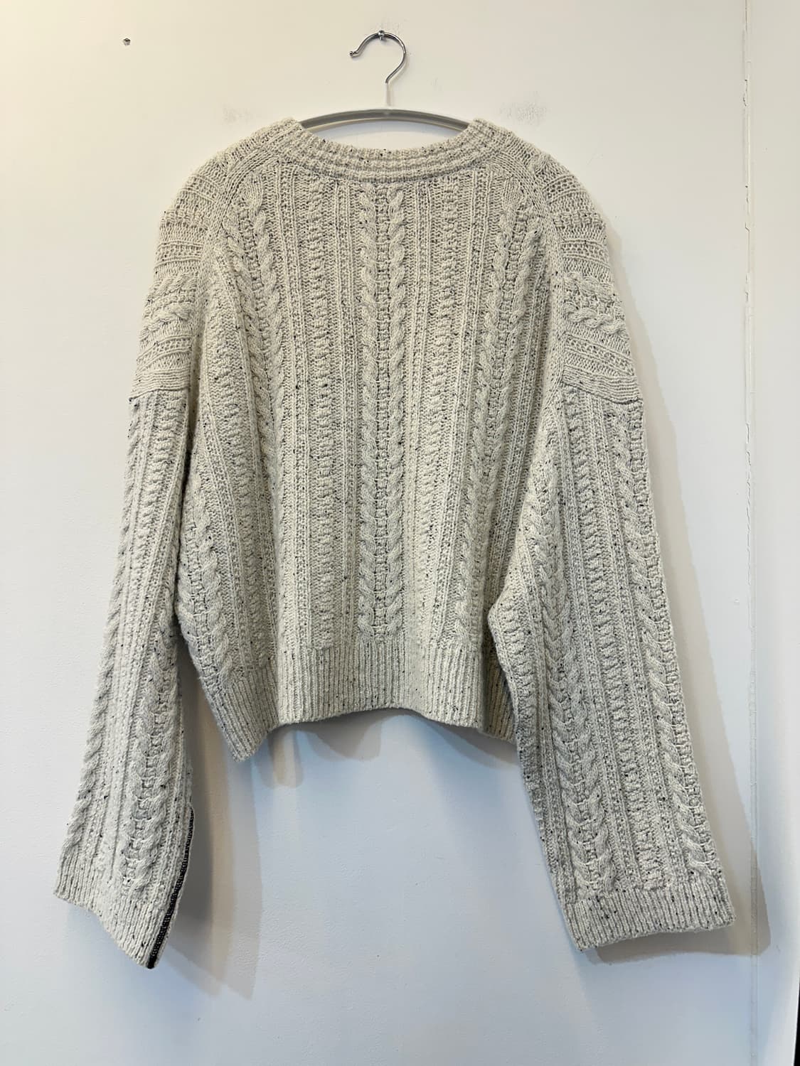 M) 빔바이롤라 라이트 그레이 꽈배기 루즈핏 니트티 상품이미지2