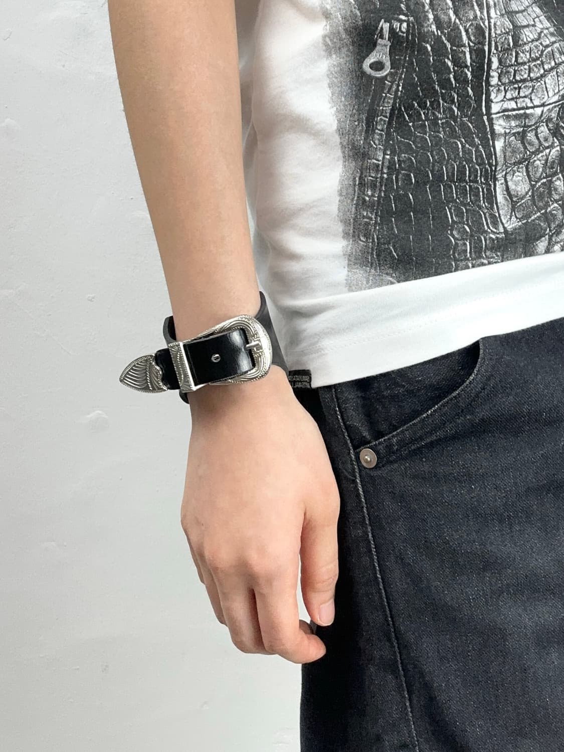 Toga Archives 2011 Western Buckle Wide L 상품이미지1