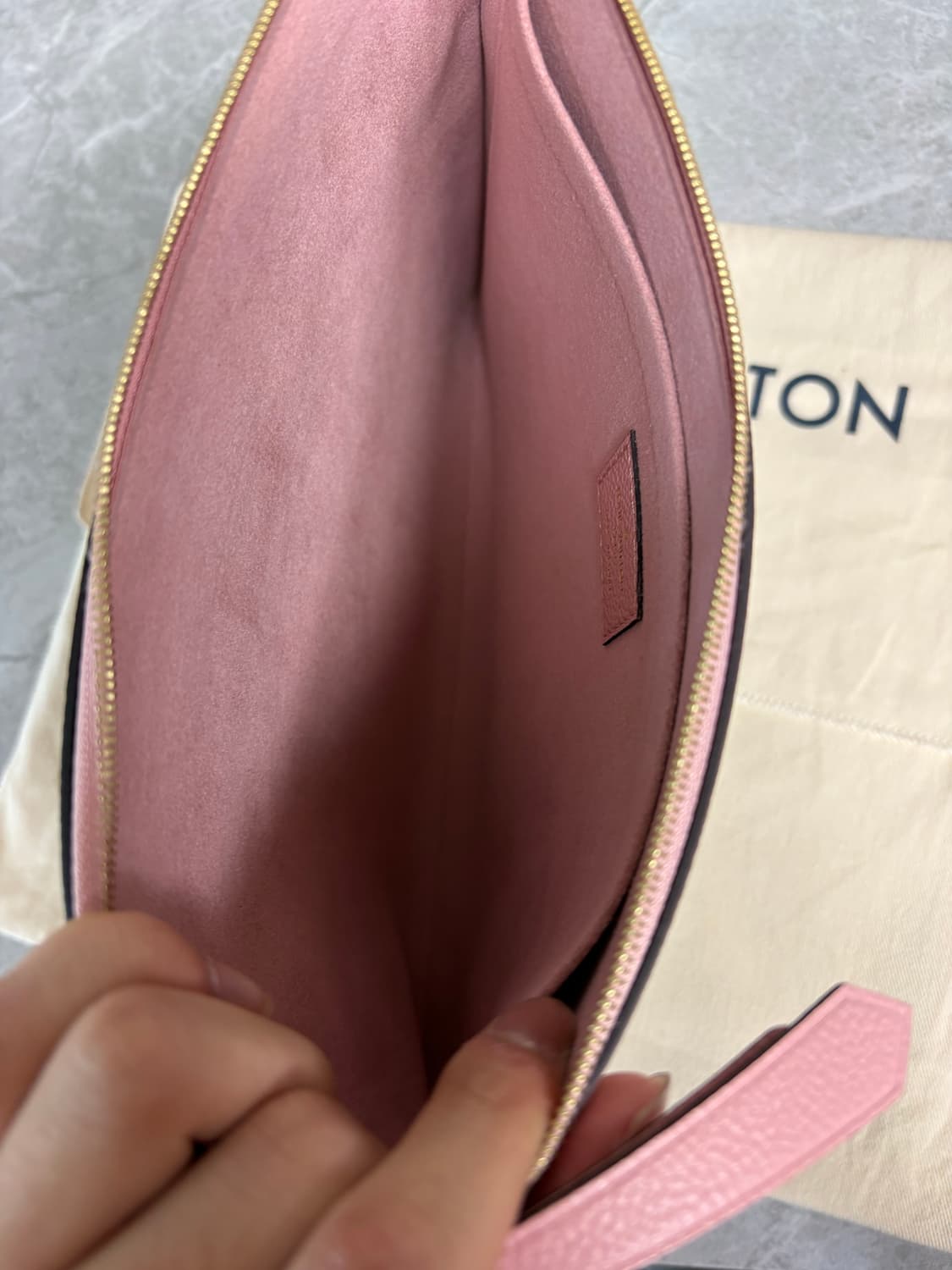 루이비통 데일리 파우치 클러치 상품이미지8