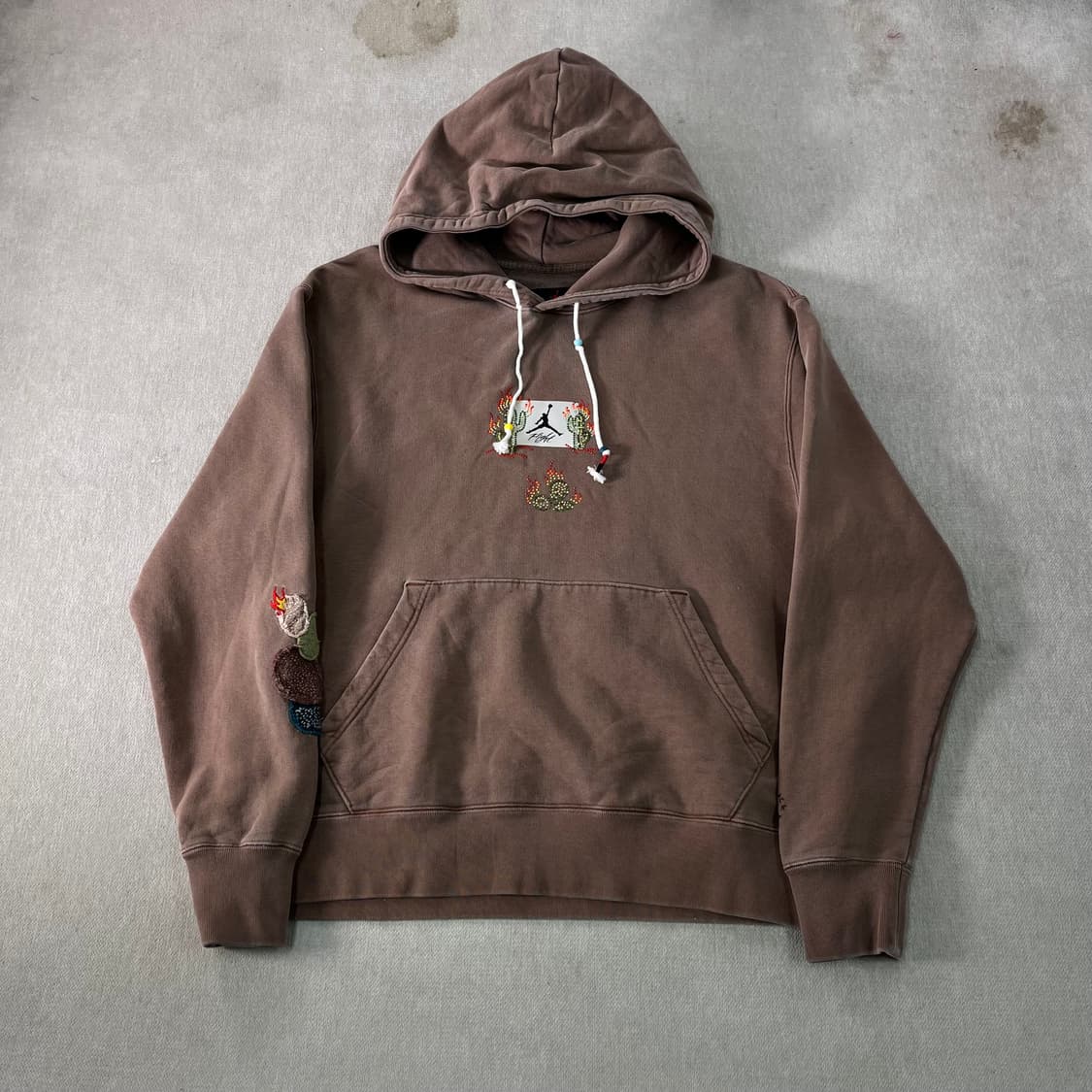 105 조던 x 트래비스 스캇 앤티크 브라운 후드티 상품이미지2