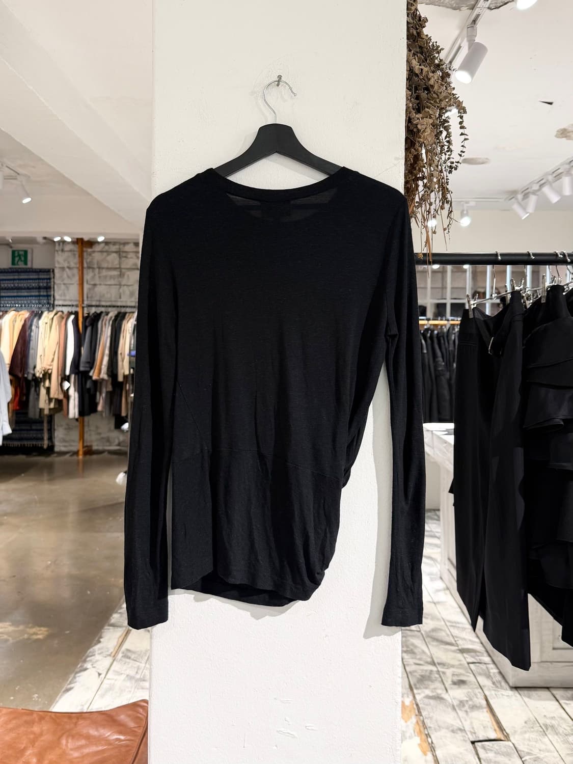 비비안 웨스트우드 앵글로매니아 블랙 트위스트 롱 슬리브 상품이미지6