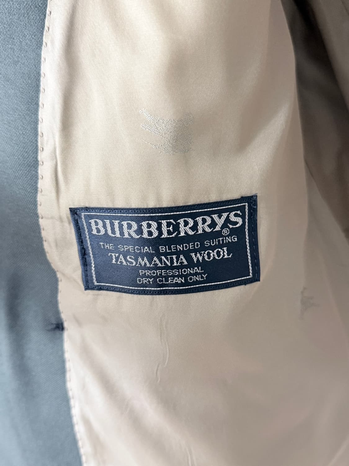 버버리 금장 더블 자켓  상품이미지7