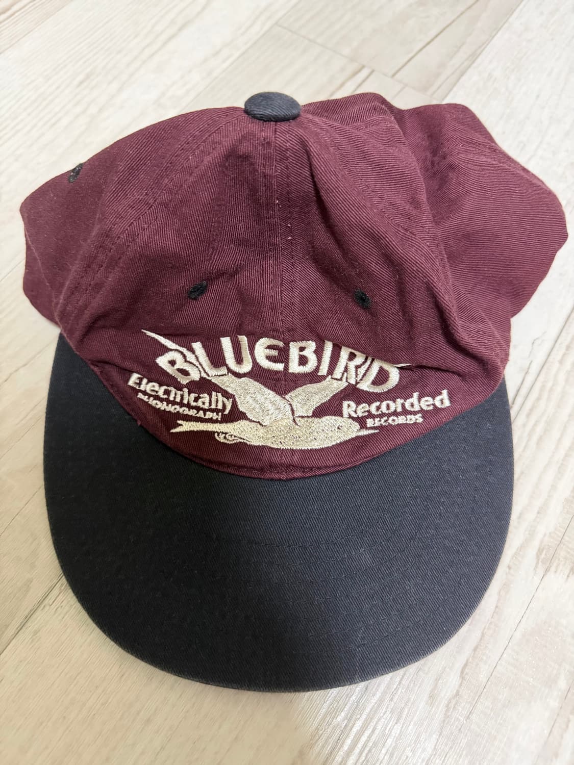 도넛리벤지 핑거프레스 블루버드 와인 캡 상품이미지1