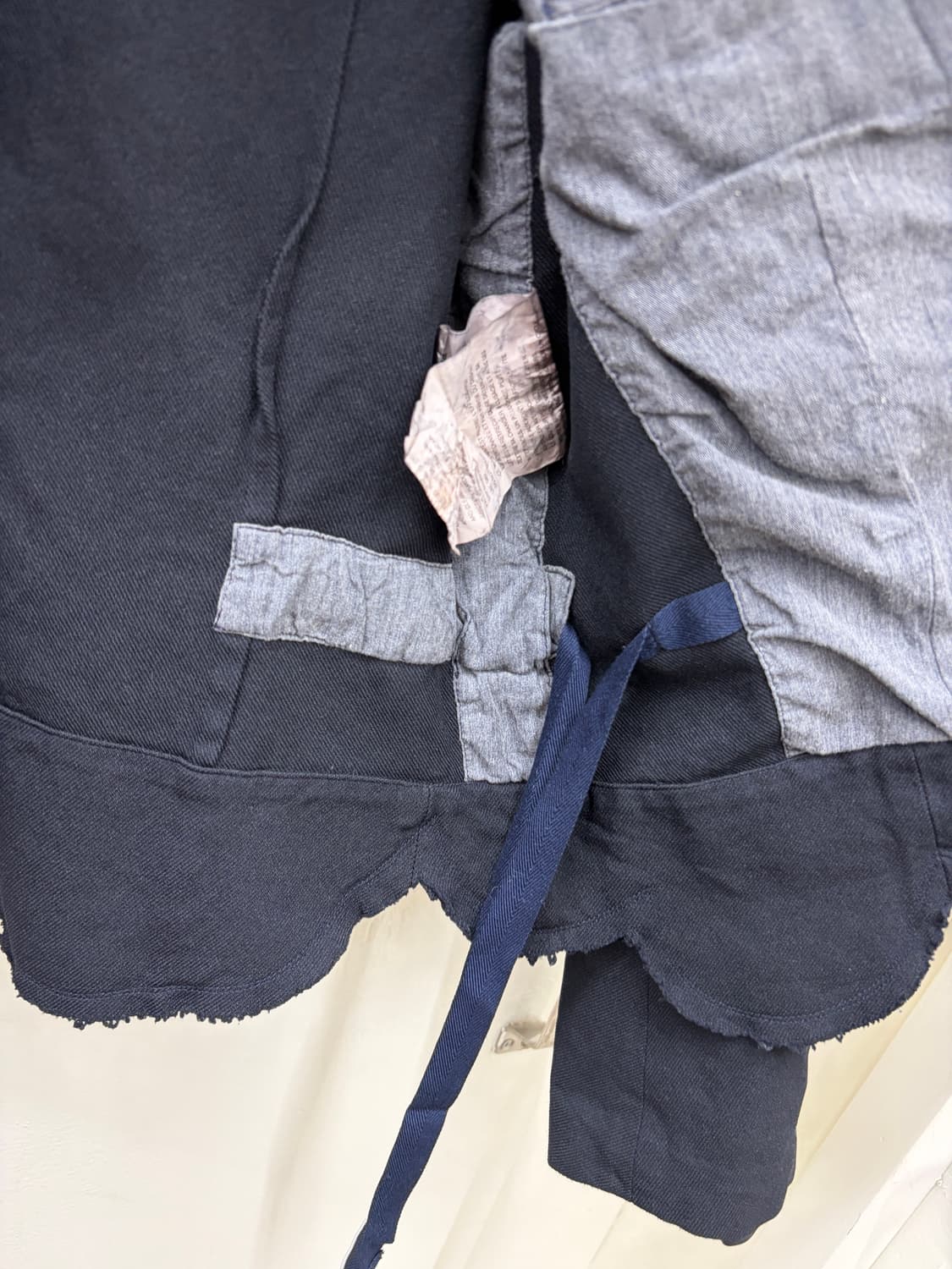 꼼데 가르송 비대칭 링클 자켓 상품이미지9