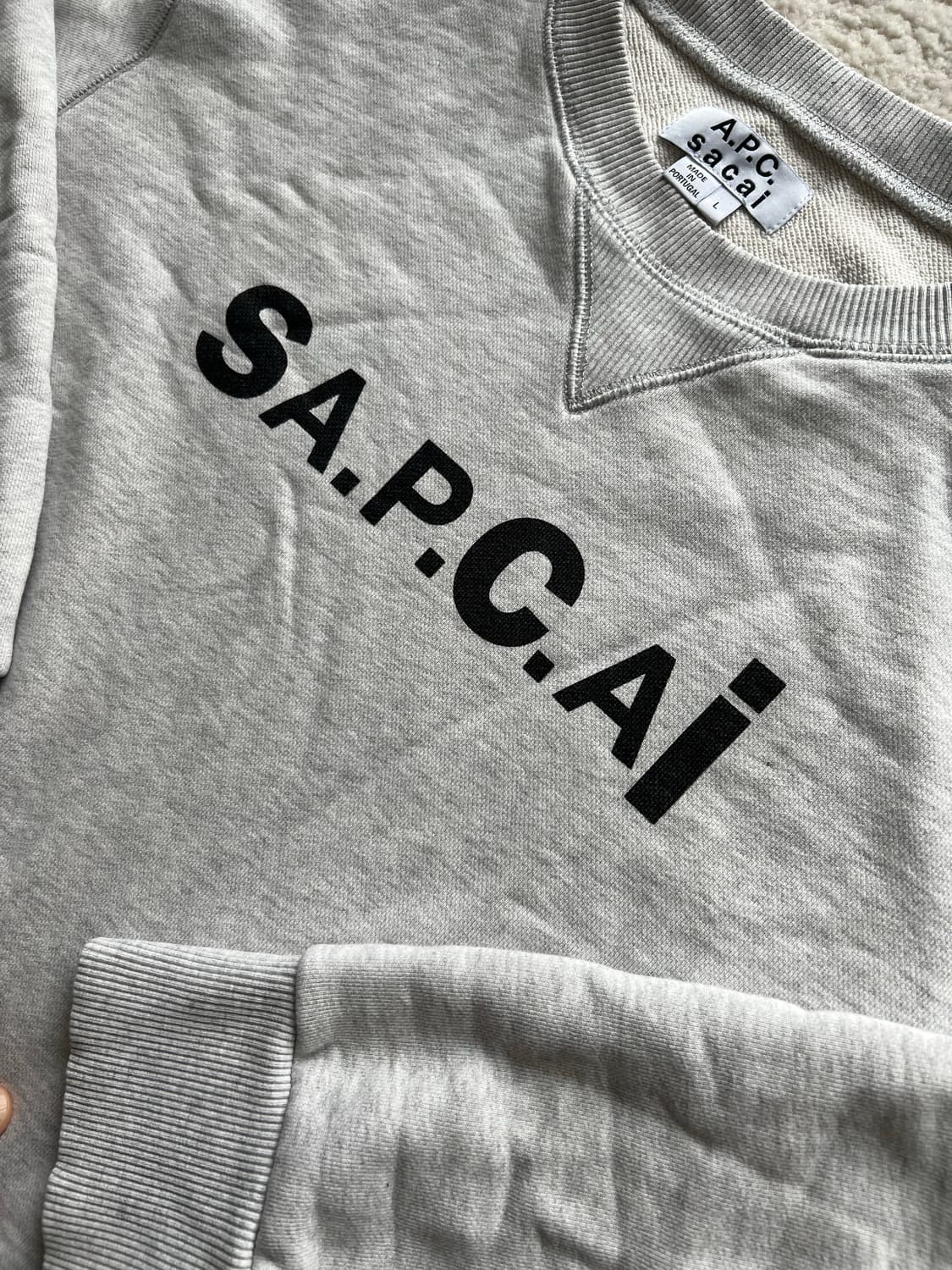 사카이 x A.P.C 콜라보 그레이 맨투맨 상품이미지3