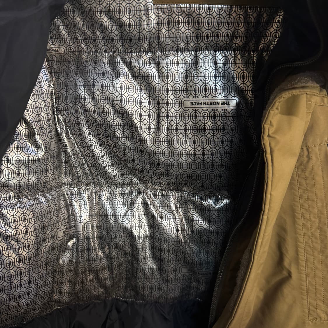 노스페이스 드라이벤트 패딩 점퍼 상품이미지6